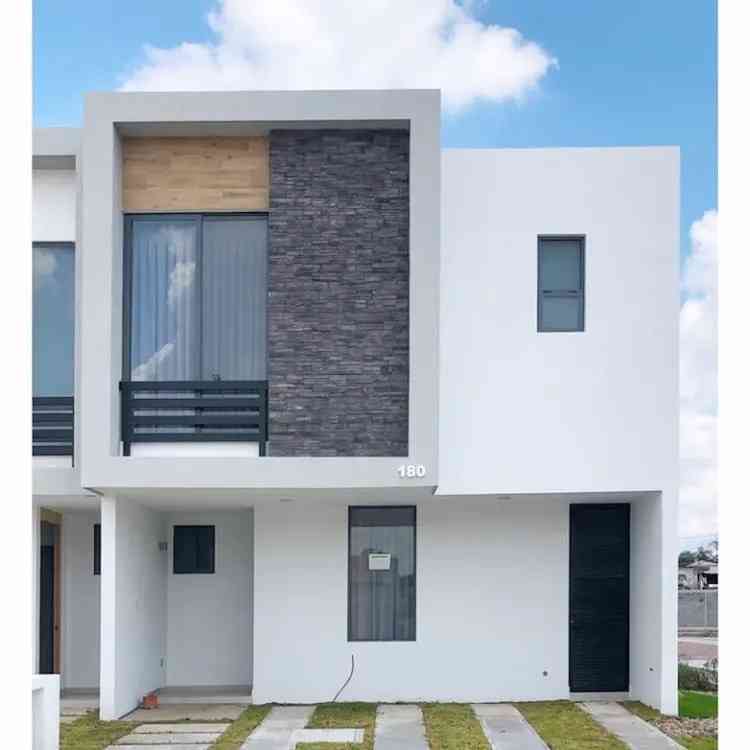 casa en venta boulevard herradura fraccionamiento capittala leon guanajuato peg893w